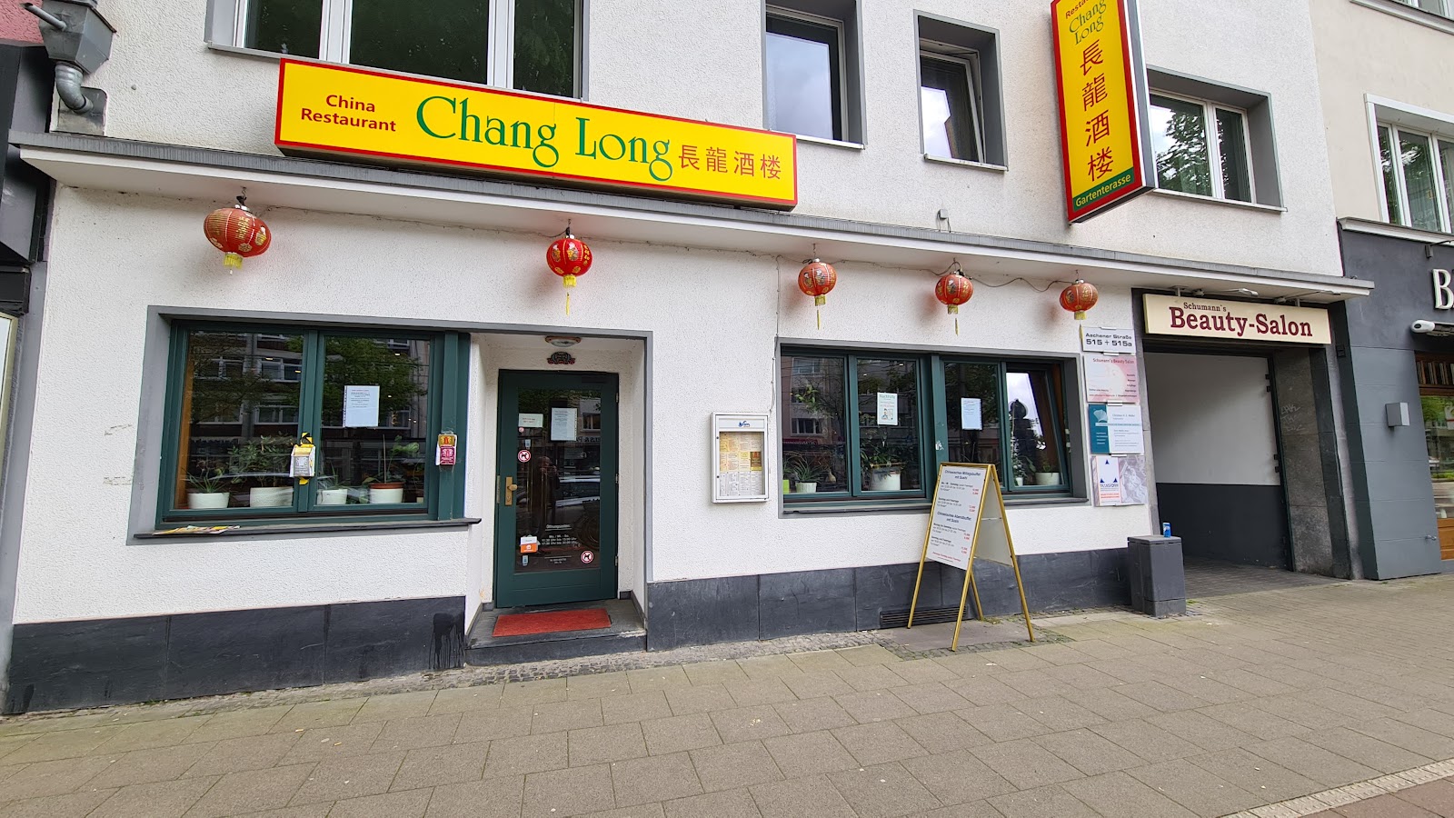 Aussenansicht von China Restaurant Chang Long an der Aachener Strasse in Koeln